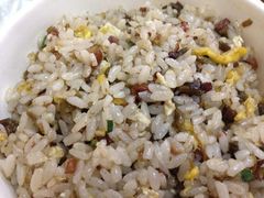 雪菜牛肉蛋炒饭-八味餐馆(林司后店)