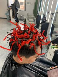 点击看大图 -VV盛妆Hair烫染造型沙龙