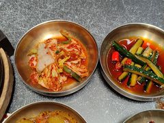 -草家酱蟹炭火烤肉店(珲春南路二店)