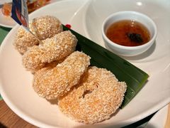 炸虾饼配泰国梅子酱-帕蓝·暹罗料理(大学路店)