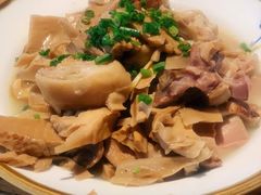 -吴越荣记苏州菜·松鼠桂鱼100%活鱼现做(斜塘老街店)