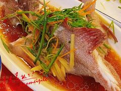 -四川小胡子海鲜(丁村万人海鲜广场店)