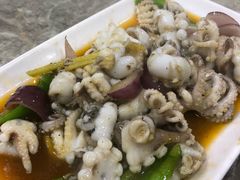 -四川小胡子海鲜(丁村万人海鲜广场店)