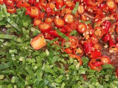 -热火朝天鲜切牛肉火锅(南强街巷店)