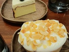 -Double cafe