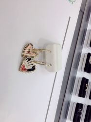 -Wisezone唯点穿耳打耳洞专业国际连锁品牌