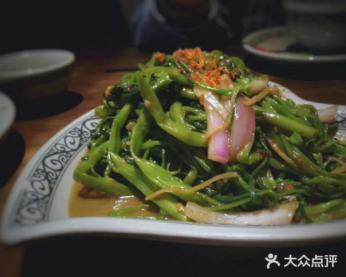 大头虾越式风味餐厅(光明广场店)马拉盏炒通菜图片