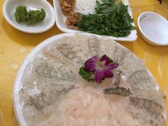 -官塘陈记鱼生·潮汕砂锅粥·牛肉火锅(潮枫路总店)