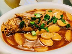 年糕烧黄鱼-汉通东林海鲜大酒店(鼓楼孝闻街店)