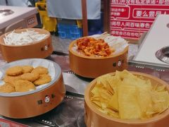 -龍歌自助小火锅(市南金茂湾店)