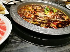 -杨肥肠火锅大排档(火车站花园店)