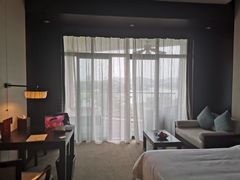 -深圳隐秀山居酒店