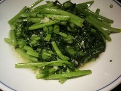 蒜蓉炒茼蒿-大牌大·传统杭帮菜(湖滨店)