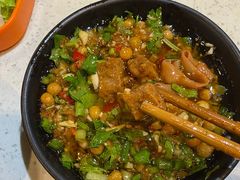 小郡肝串串-钢管厂歆瑞源油卤串串香(春熙路太古里店)