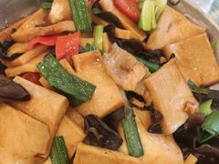 -自游人·美食一楼