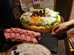 -老牌坊云南鱼豆花火锅(爱建店)