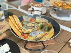 -Mark&Mars Restaurant