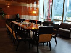 -大中华希尔顿酒店-念自助餐·嗨啤·小龙虾