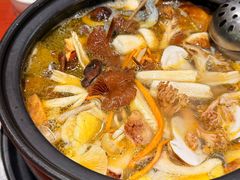 -菌之家·专业纯野生菌火锅·特色炒菌