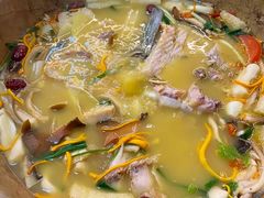 -抚仙湖生态石锅鱼野生菌(告庄店)