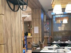 大堂-草家酱蟹炭火烤肉店(珲春南路一店)