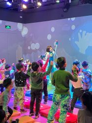 -小鸡哆哆故事屋·儿童乐园(嘉里城店)