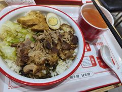 -壹品剁椒猪脚饭(蔡家中央大街店)