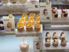 -顶东面包花园·生日蛋糕(香榭丽店)