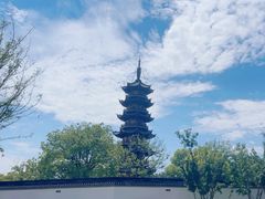 -龙华寺