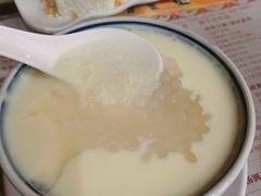 西米凤凰奶-周大娘牛乳(旧寨古村总店)