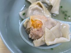 蛋黄鲜肉馄饨-顶巧鸡汤馄饨(虹口总店)
