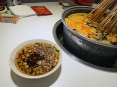 -钢管厂五区小郡肝串串香(蜀都万达店)