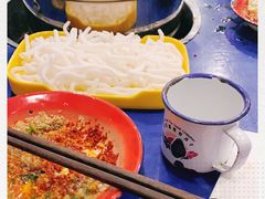 -马路边边火锅串串香(西城店)