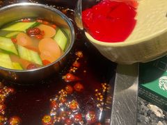 -二荆条·蜀鲜汇城市森林火锅