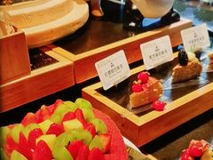 -雍容荟帝王蟹活龙虾展台自助(IFS黑金店)