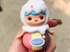 -泡泡玛特POPMART(侨福芳草地店)