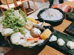 -呷哺呷哺(维多利万悦城店)