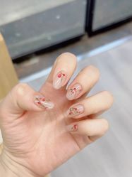-济南花里美甲美睫
