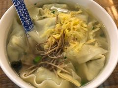 -笑来喜馄饨小笼工坊店(湖滨街店)