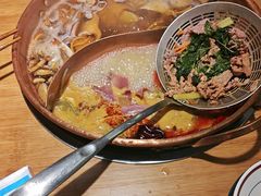 -洱火云南酸菜牛肉火锅(石景山当代商城店)