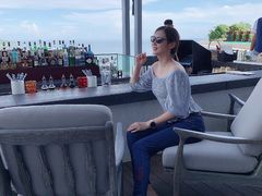 -瑰丽酒店·海吧·天际下午茶·现场DJ·天台酒吧