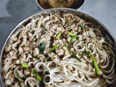 -正宗杨记普洱酸醋米线(总店)