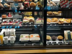 面包甜点陈列柜-星巴克(长沙乐和城门店)