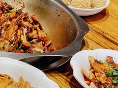 麻团-安诚居干锅鸭头(八角店)