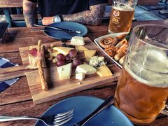 -皇冠自酿啤酒坊(中国红街5号楼店)