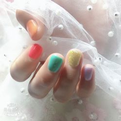 -爱美睫美甲会馆