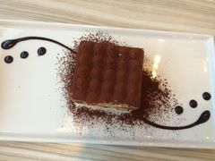 -必胜客(武汉欢乐谷店)