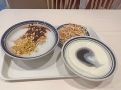 -正南齐北·老街糯米团(洪崖洞店)