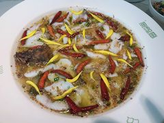 -渔语鱼酸菜鱼新川菜(来福士店)