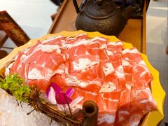 -老牌坊云南鱼豆花火锅(哈西万达店)
